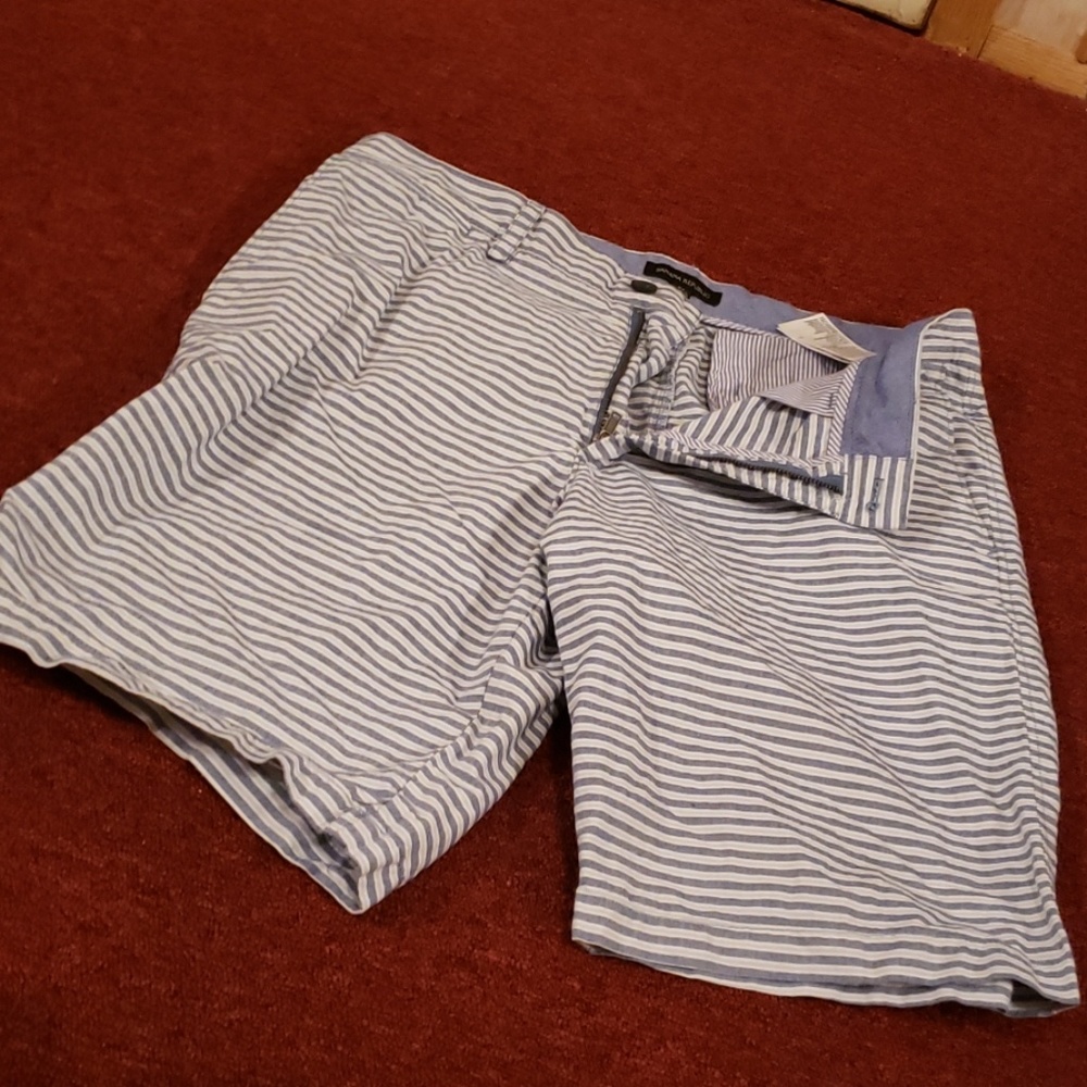 Shorts - Picture 4 of 7